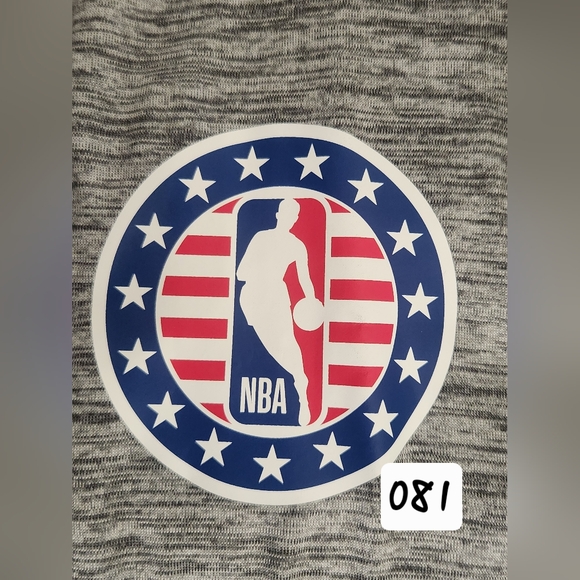 Fanatics Gray Striped Pullover - Picture 11 of 11